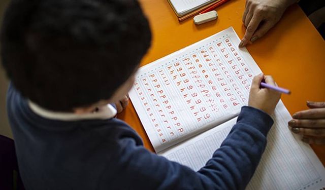 Bir gün büyüyünce aylıkları da kesildi