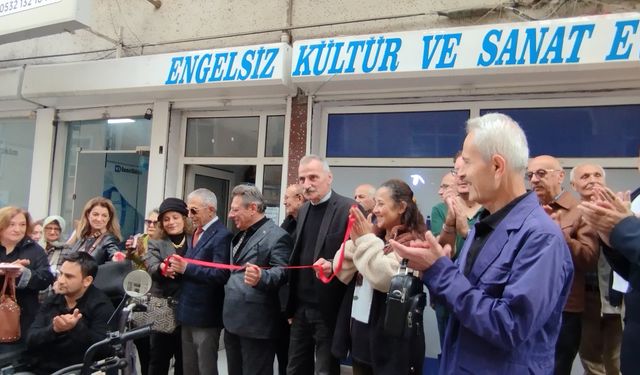Samsun’da engelleri sanatla aşan yeni bir adres kapılarını açtı.