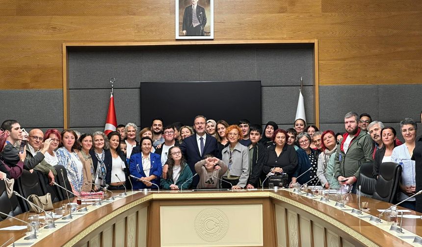 Otizm Politikalarında Hak Temelli Yaklaşım Çağrısı